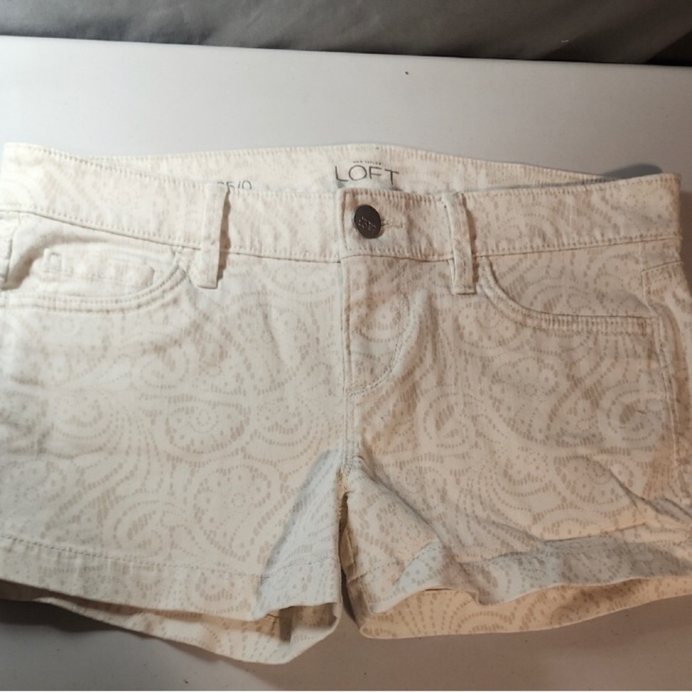 LOFT Women's Patterned Cream Jean Shorts